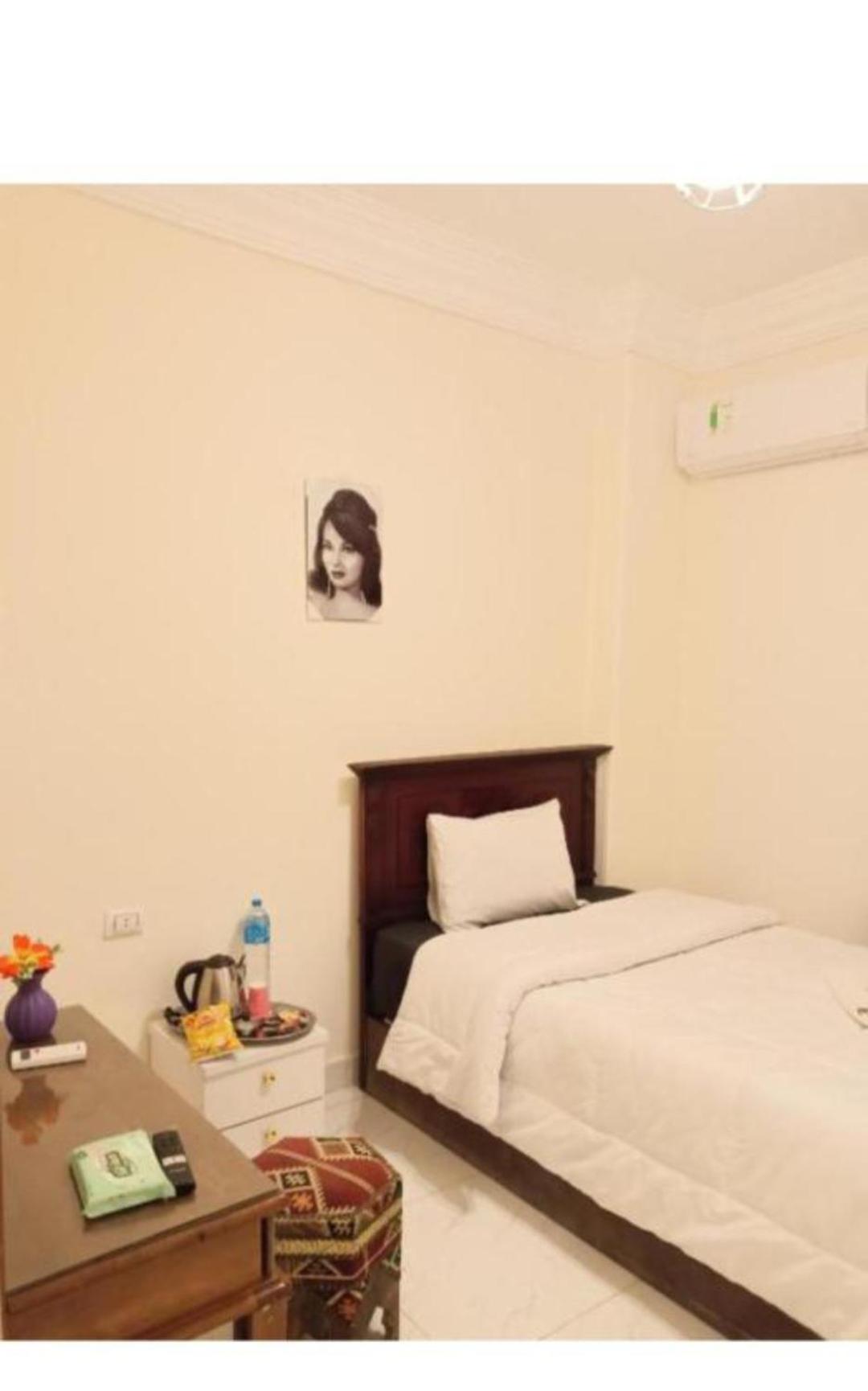 Mesho Falcon Pyramids View Inn Kafret el-Gabal Exterior foto