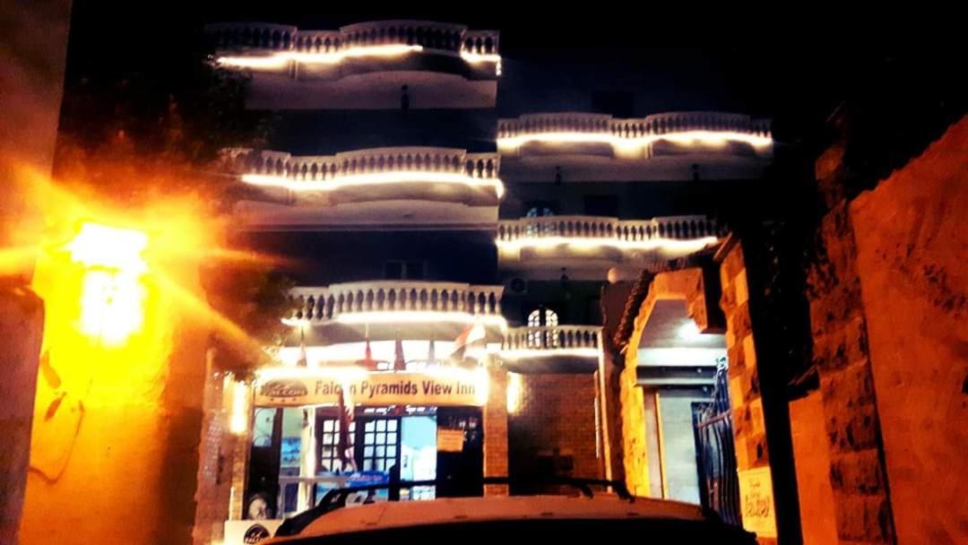 Mesho Falcon Pyramids View Inn Kafret el-Gabal Exterior foto